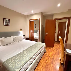 https://carlos-v.1costadelsol.com